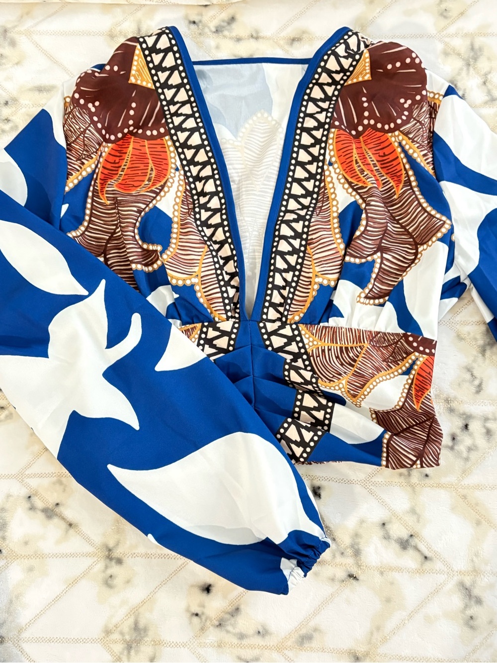 Fashion Nova Blue & White Printed V-Neck Tunic with Multicolor Accent
